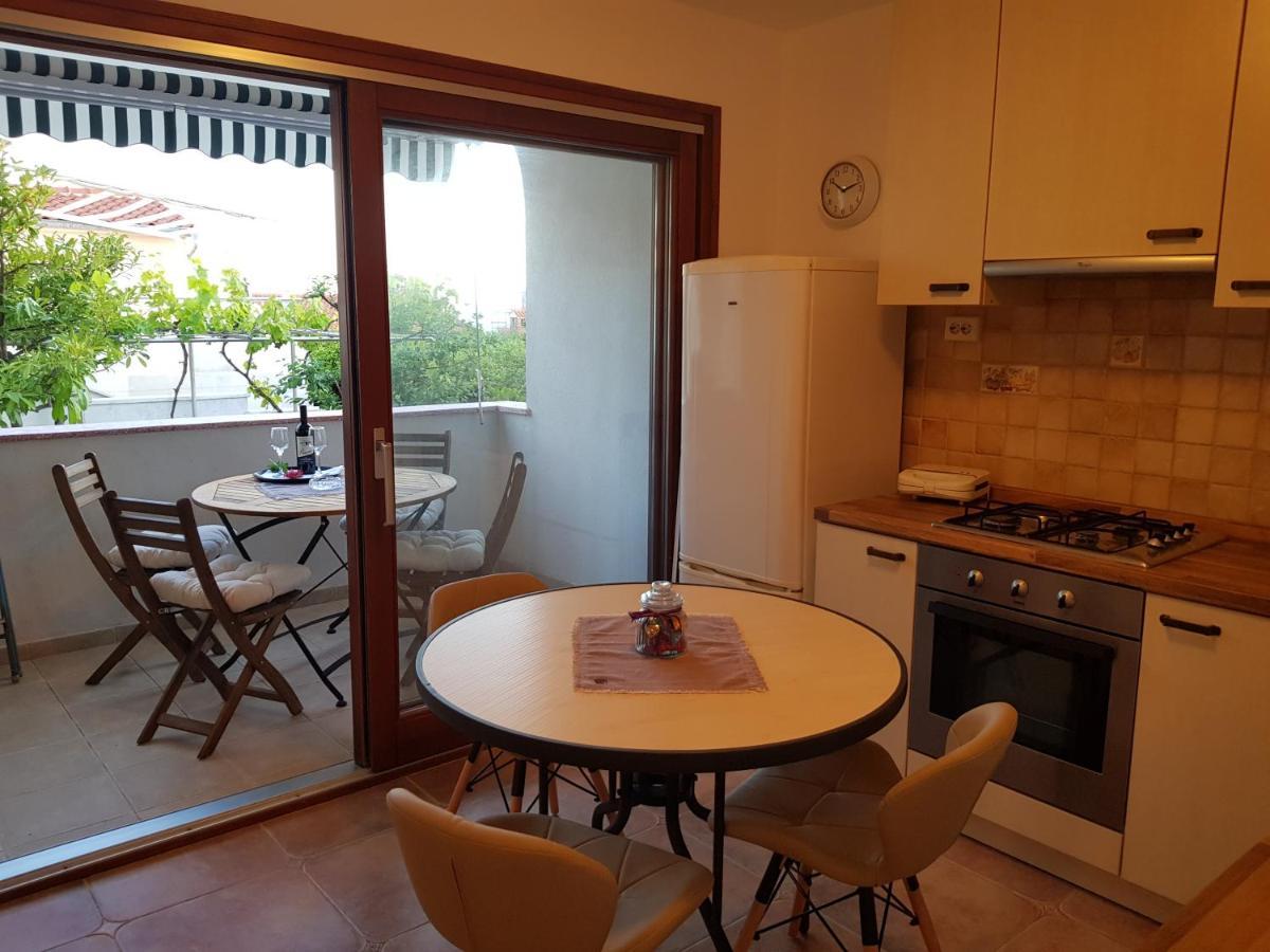 Apartments Summer Touch Петркане Екстериор снимка