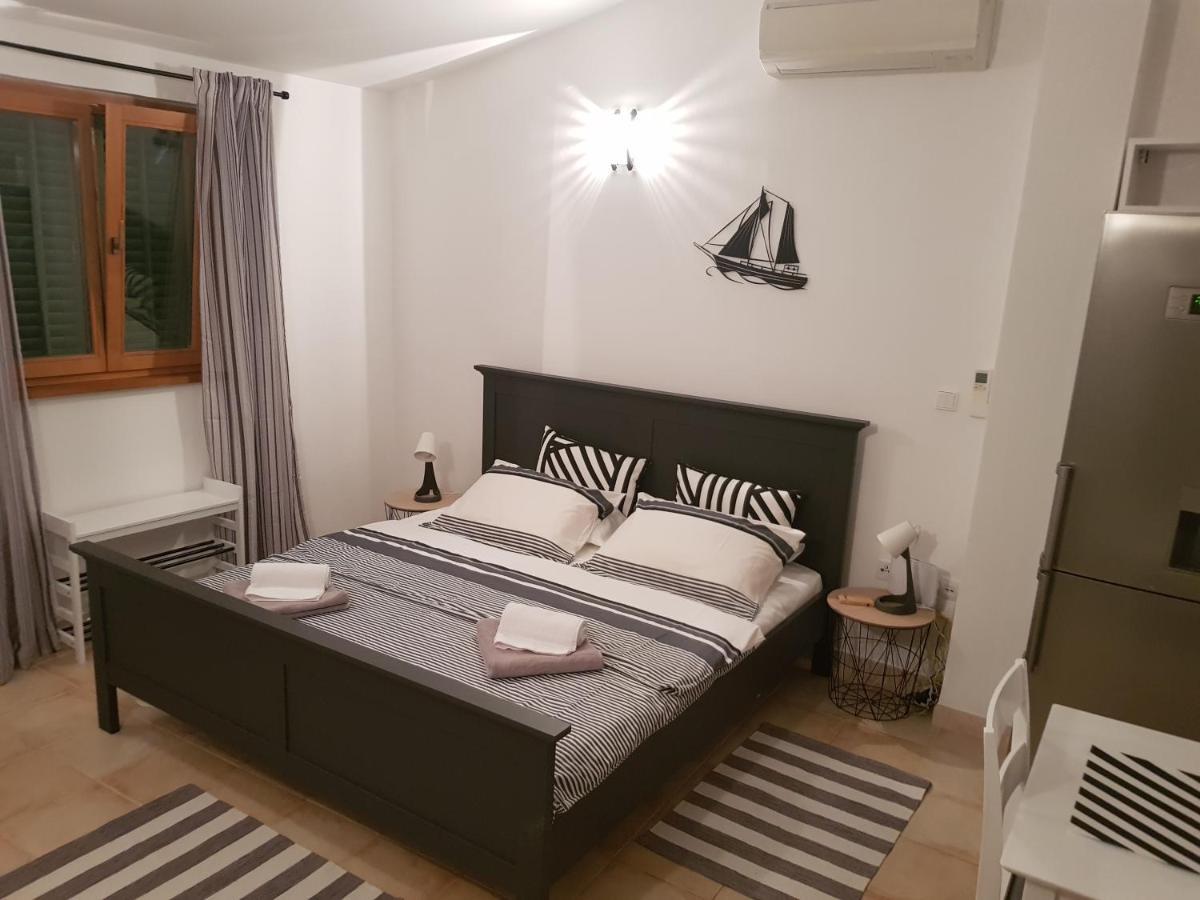 Apartments Summer Touch Петркане Екстериор снимка