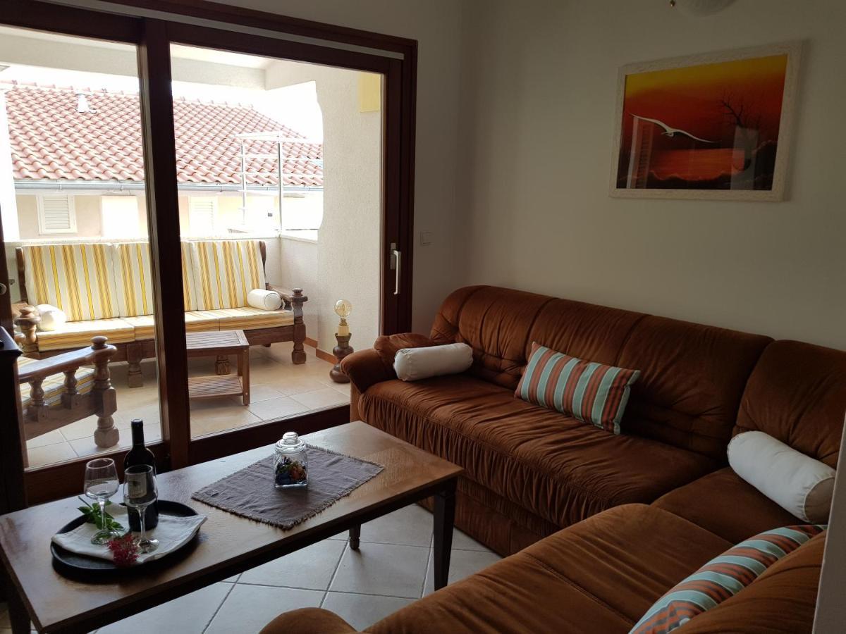 Apartments Summer Touch Петркане Екстериор снимка