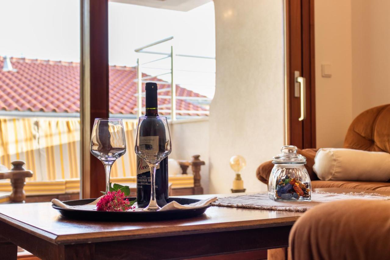 Apartments Summer Touch Петркане Екстериор снимка