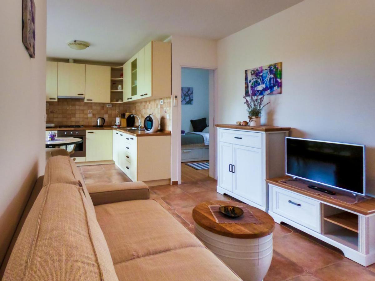 Apartments Summer Touch Петркане Екстериор снимка