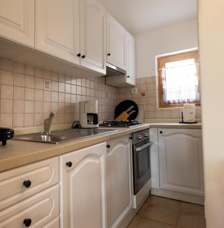 Apartments Summer Touch Петркане Екстериор снимка