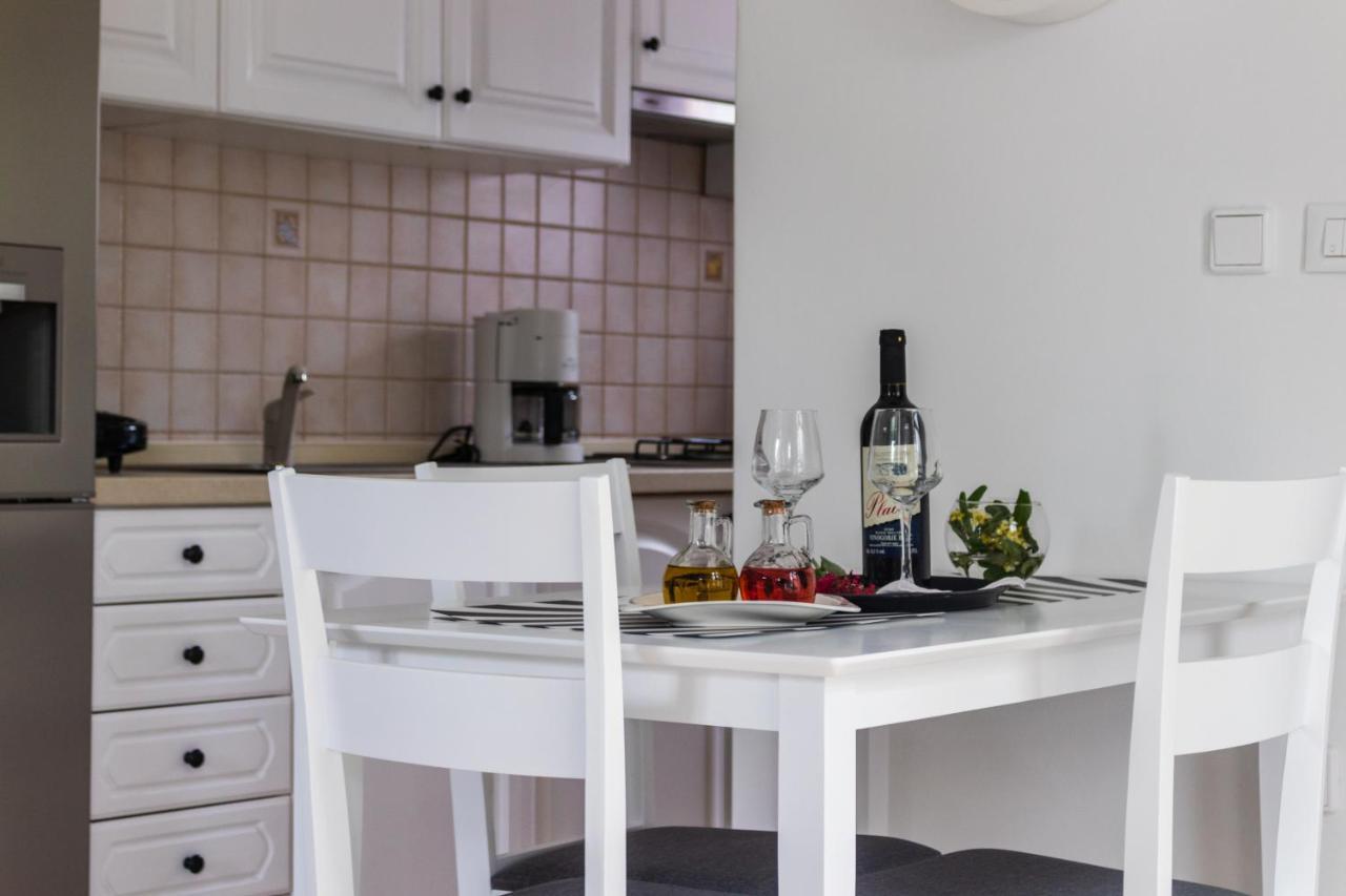Apartments Summer Touch Петркане Екстериор снимка