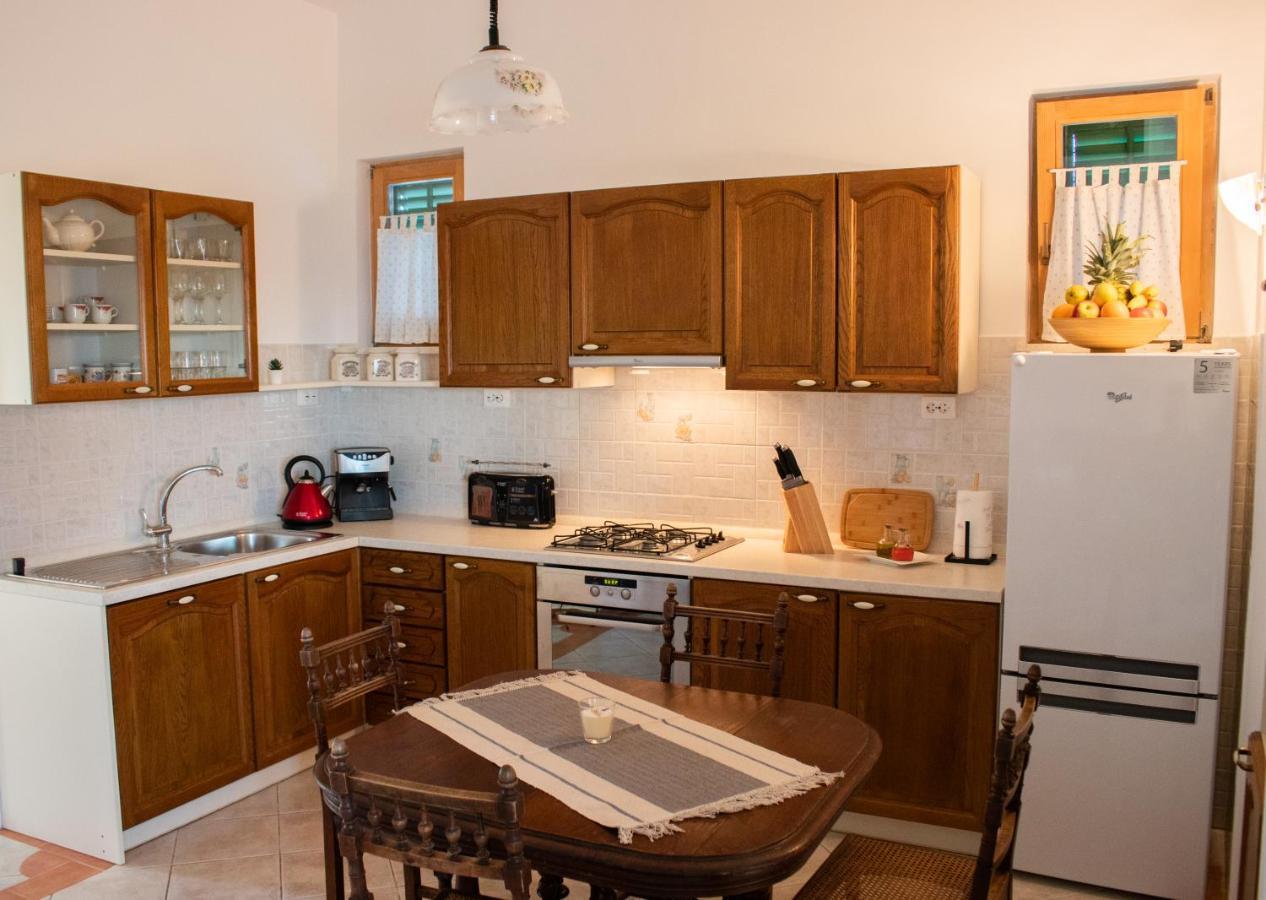 Apartments Summer Touch Петркане Екстериор снимка
