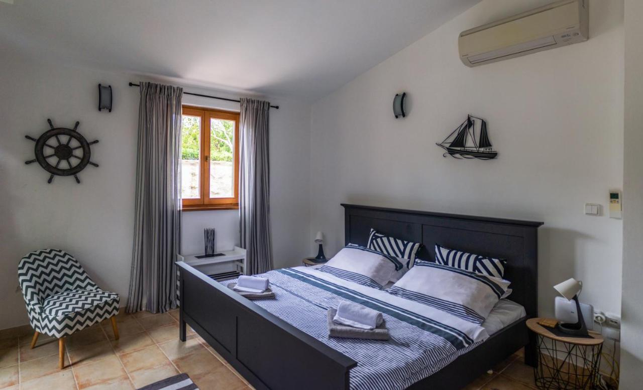 Apartments Summer Touch Петркане Екстериор снимка