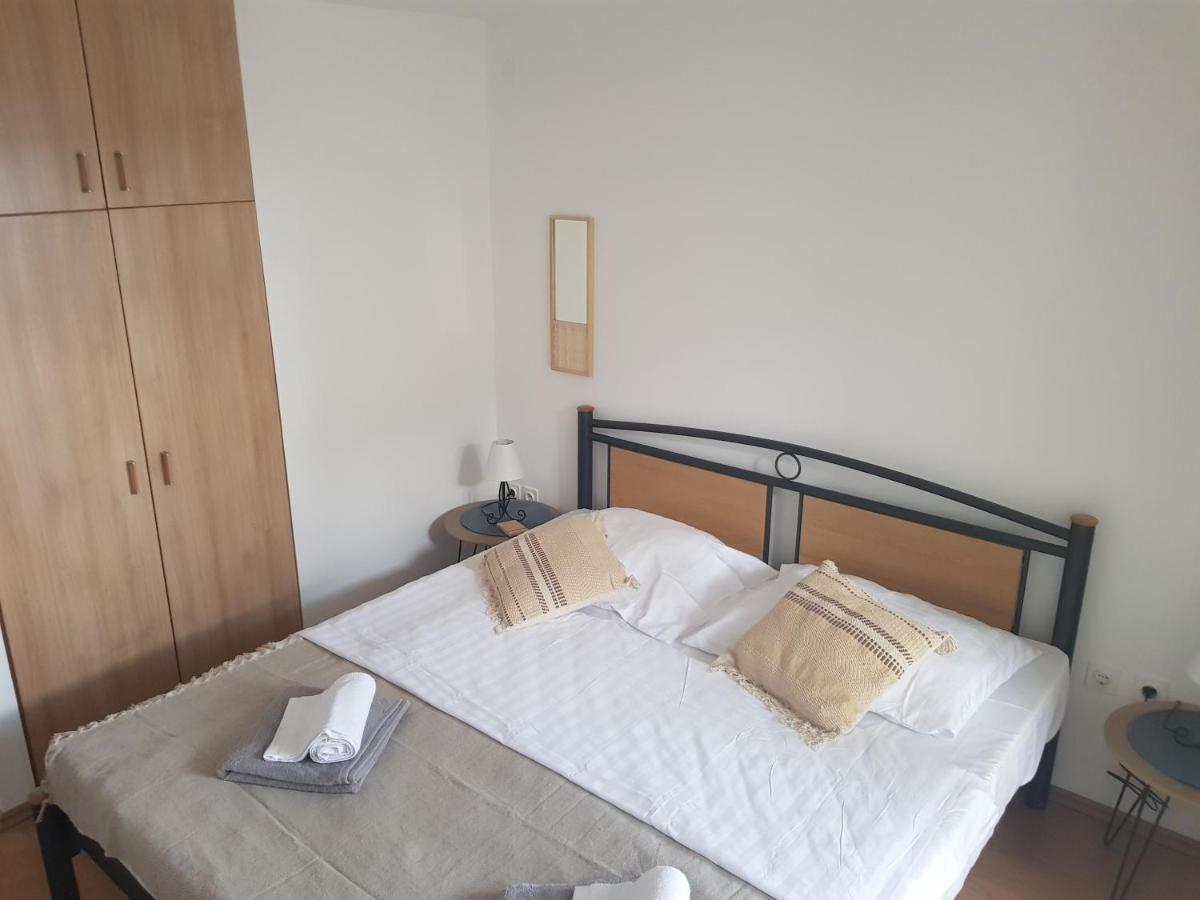 Apartments Summer Touch Петркане Екстериор снимка