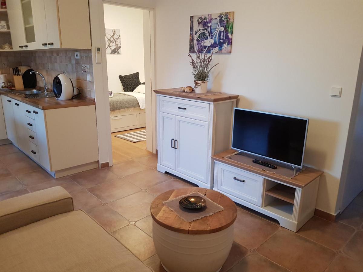 Apartments Summer Touch Петркане Екстериор снимка